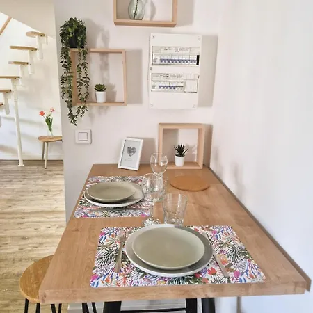 Appartement L'entracte, Theatre Et Cathedrale, Duplex Cosy, Climatisation